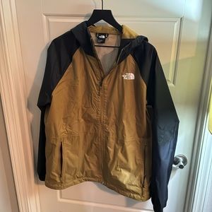 Men’s North Face raincoat